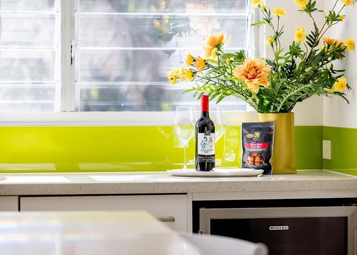 Noosa Gem! Walking Distance To Cafes - Shops - Sunshine Beach And Dog Beach